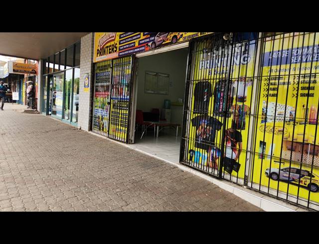 552M² RETAIL FOR SALE IN RUSTENBURG CENTRAL
